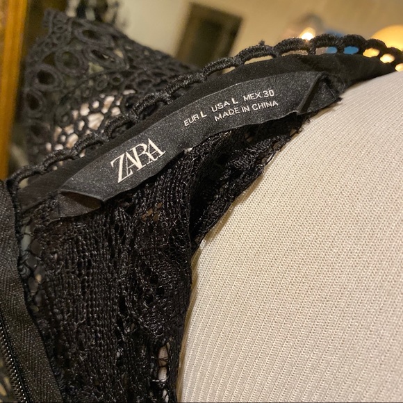 Zara Structured Lace top in Black - Picture 7 of 8